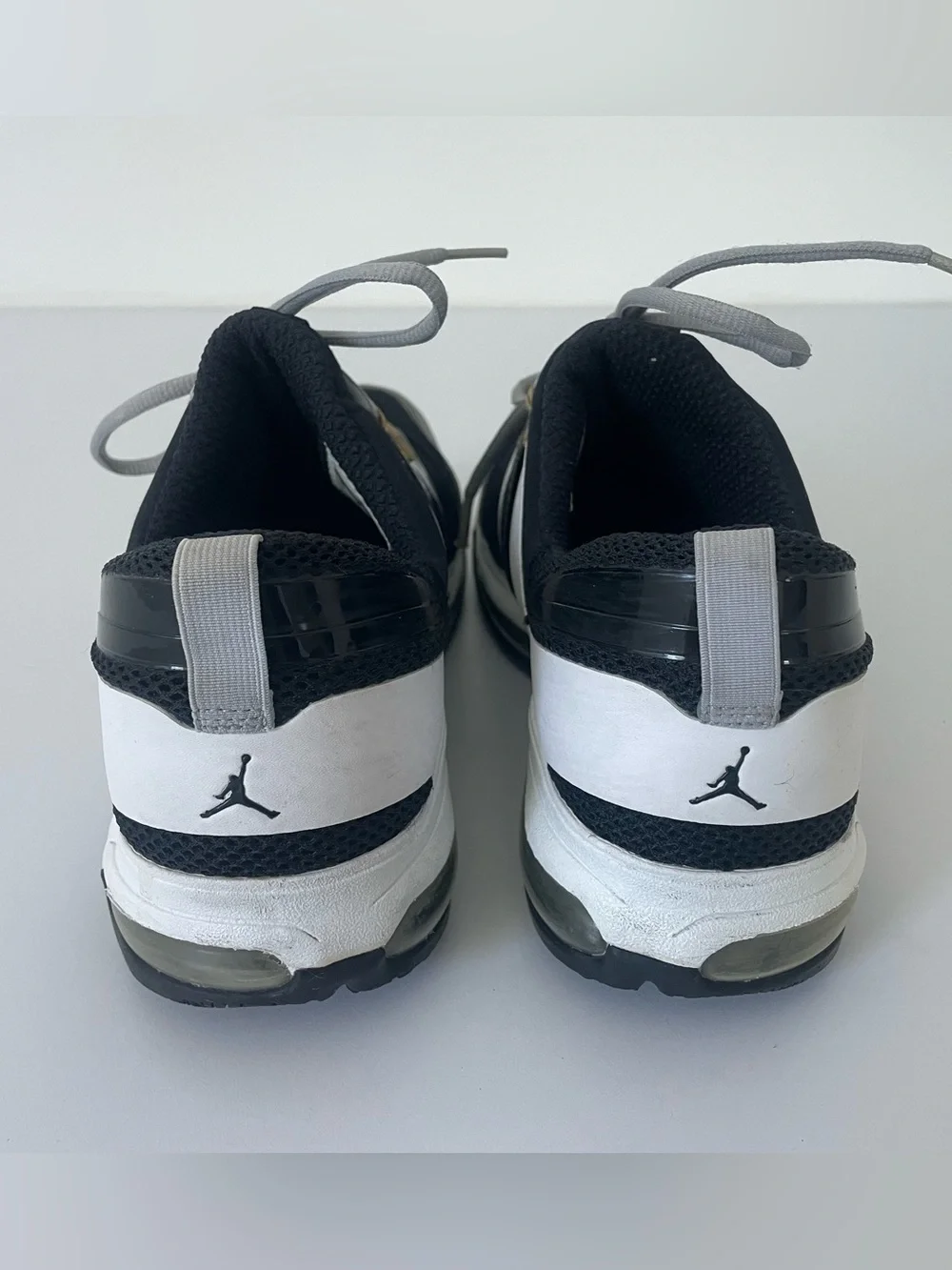 Jordan Alpha Trunner Max